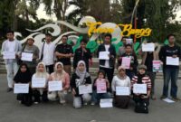 Aliansi BEM Sumenep dan Koalisi Masyarakat Sipil menggelar aksi mimbar rakyat di Taman Bunga Sumenep, Minggu (21/6/2026).