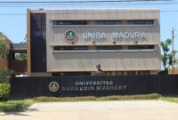 Gedung Universitas KH. Bahaudin Mudhary (UNIBA) Madura. Kampus ini tercantum dalam lampiran surat Kemendiktisaintek mengenai daftar PTS yang tidak diberikan kuota KIP Kuliah Tahun 2026.
