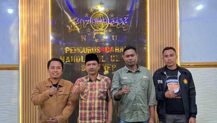 Perwakilan petani garam bersama pengurus Lakpesdam PCNU Sumenep usai penyampaian pengaduan mengenai akses pengelolaan lahan PT Garam (Persero). Hingga berita ini diterbitkan, Newsline.id masih mengupayakan konfirmasi dari manajemen PT Garam.