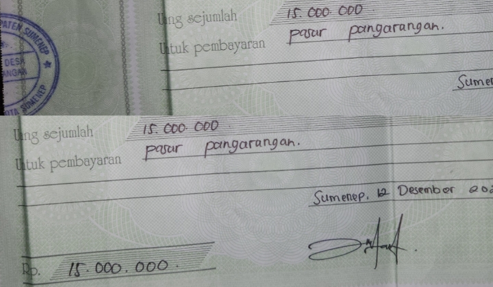 Foto: Kwitansi lunas di tandatangani oleh Ilham, dan stempel Pemdes